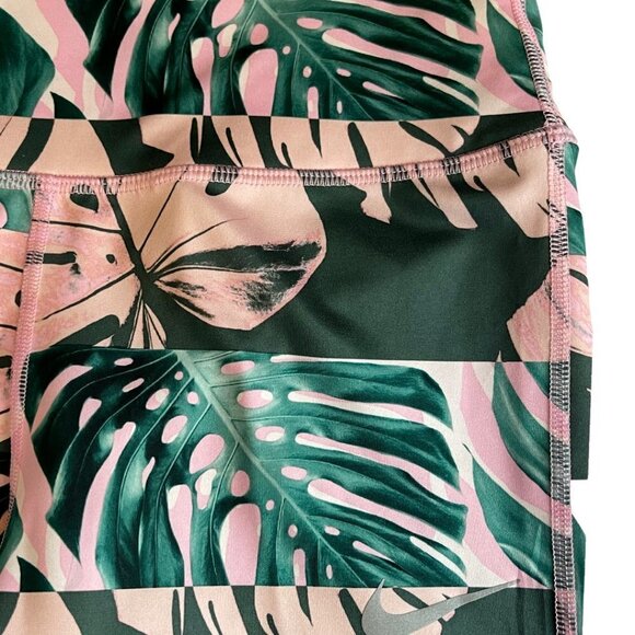 Nike Size Small Women's DRI-FIT Fast Runway Print Crop Running Tights N… - Picture 3 of 11
